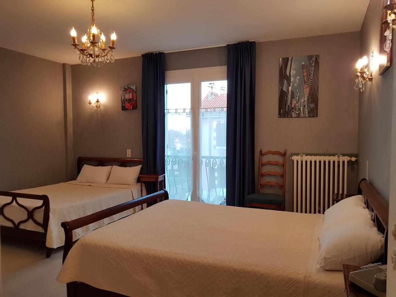 Hotel Du Commerce Chez Stephane Roumazieres Экстерьер фото
